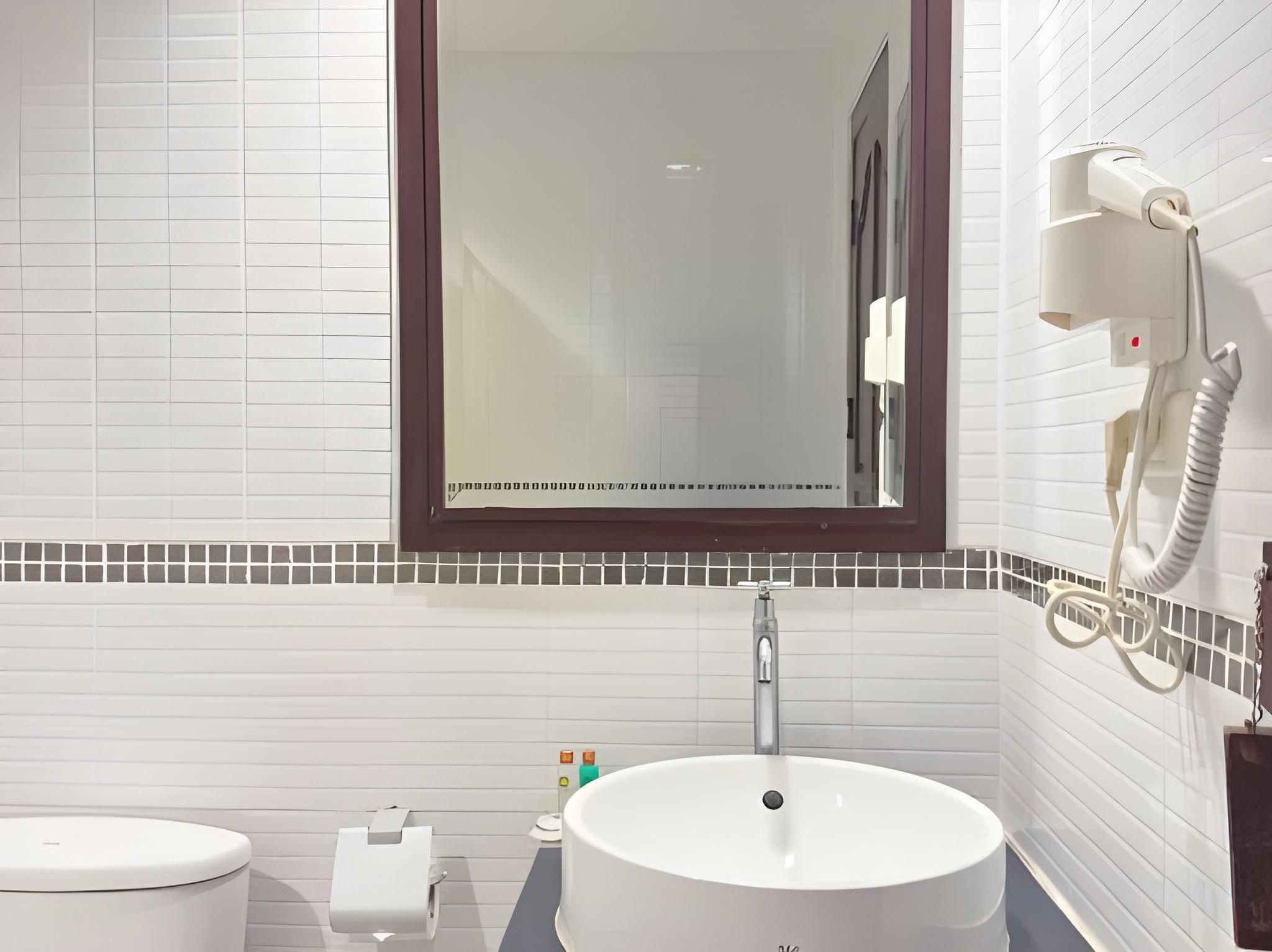 undefined Golden Sea Pattaya Hotel 10