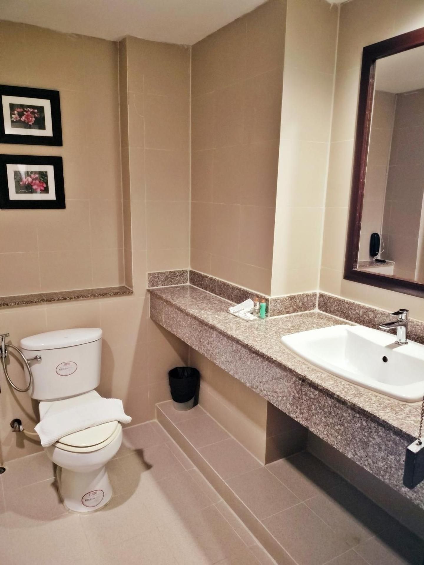 undefined Golden Sea Pattaya Hotel 9