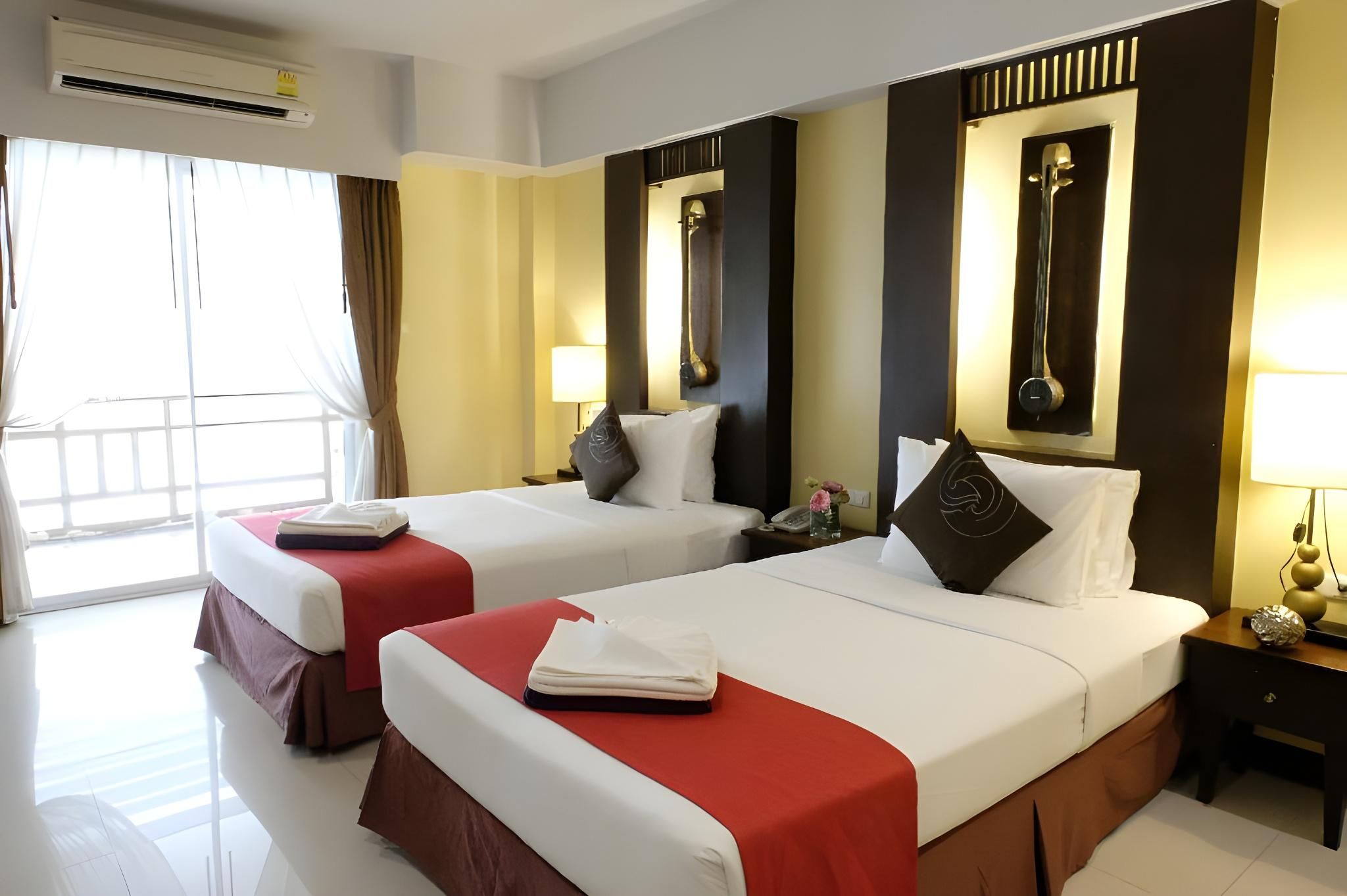 undefined Golden Sea Pattaya Hotel 8