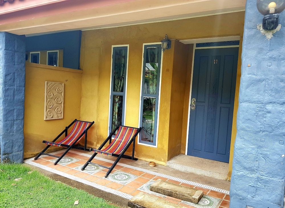 Koh Chang Cliff Beach Resort Budget Room (No Seaview) 4