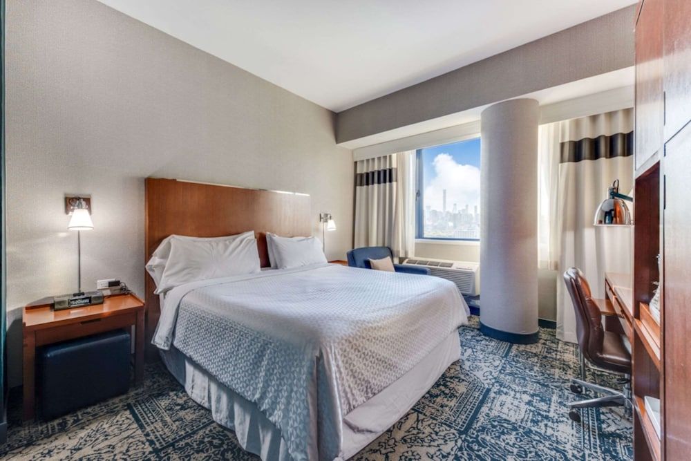 undefined Vista LIC Hotel, BW Premier Collection 4