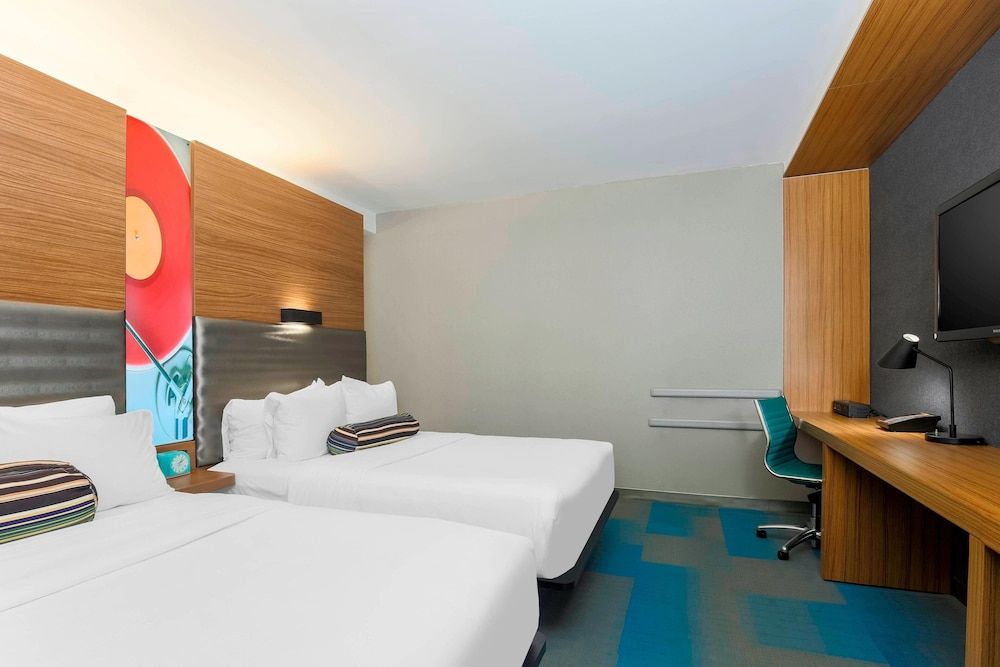 undefined Aloft Harlem 4