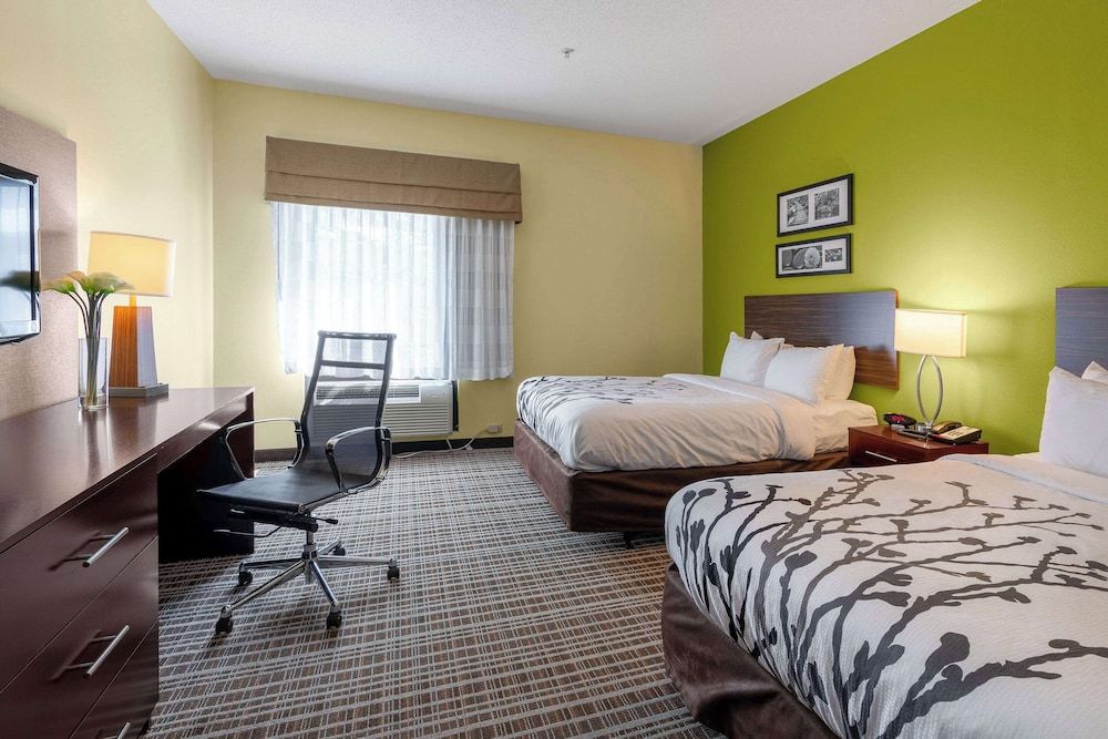 Room, 2 Queen Beds, Accessible, Non Smoking