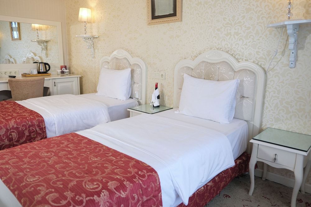 The And Hotel Istanbul - Special Class Standard Double or Twin Room, 1 Double or 2 Twin Beds 4