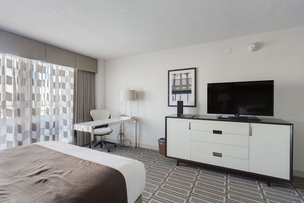 South Shore Harbour Resort & Conference Center Standard Room, 2 Queen Beds 2