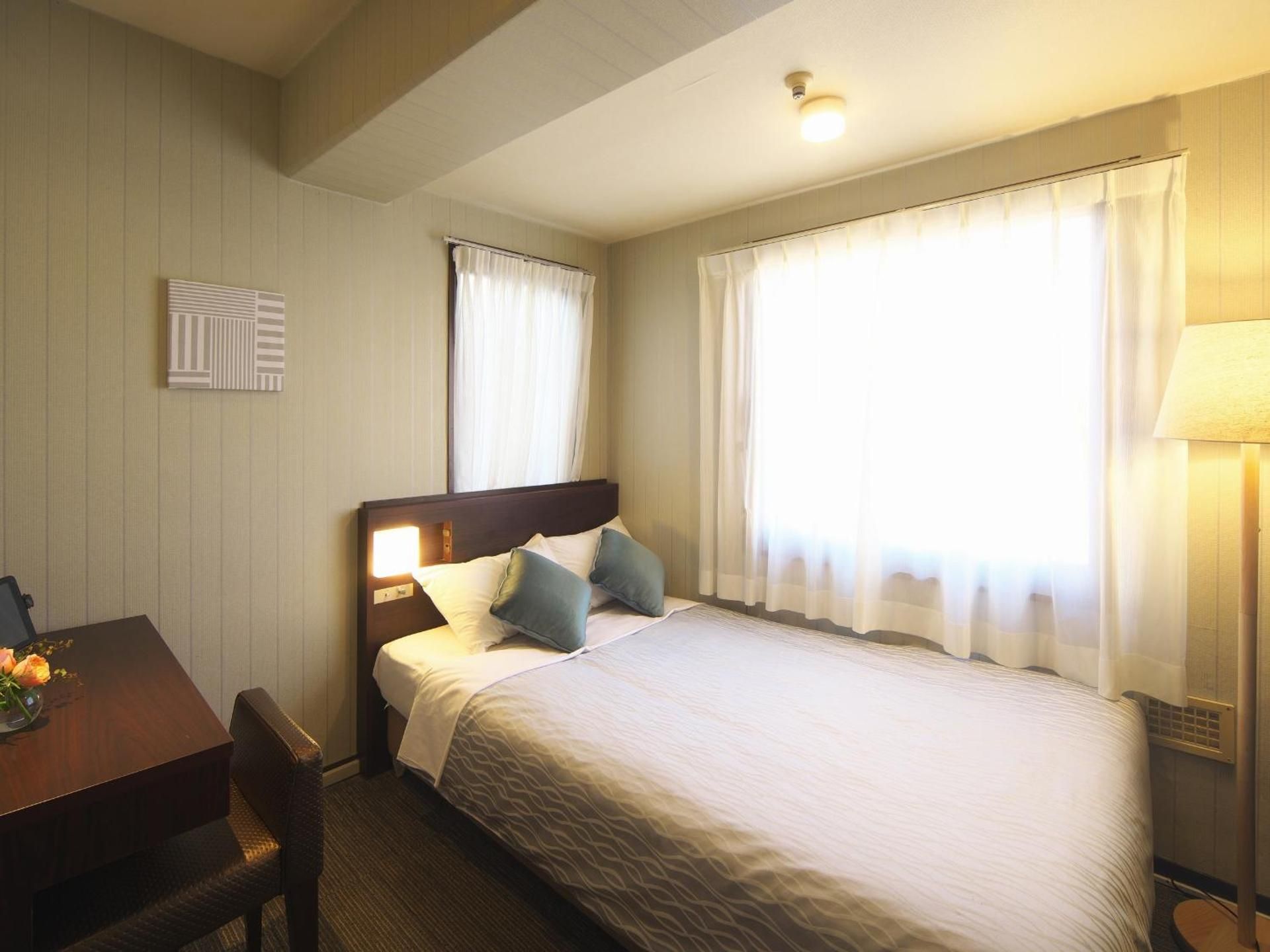 Small Double Bed Non-Smoking