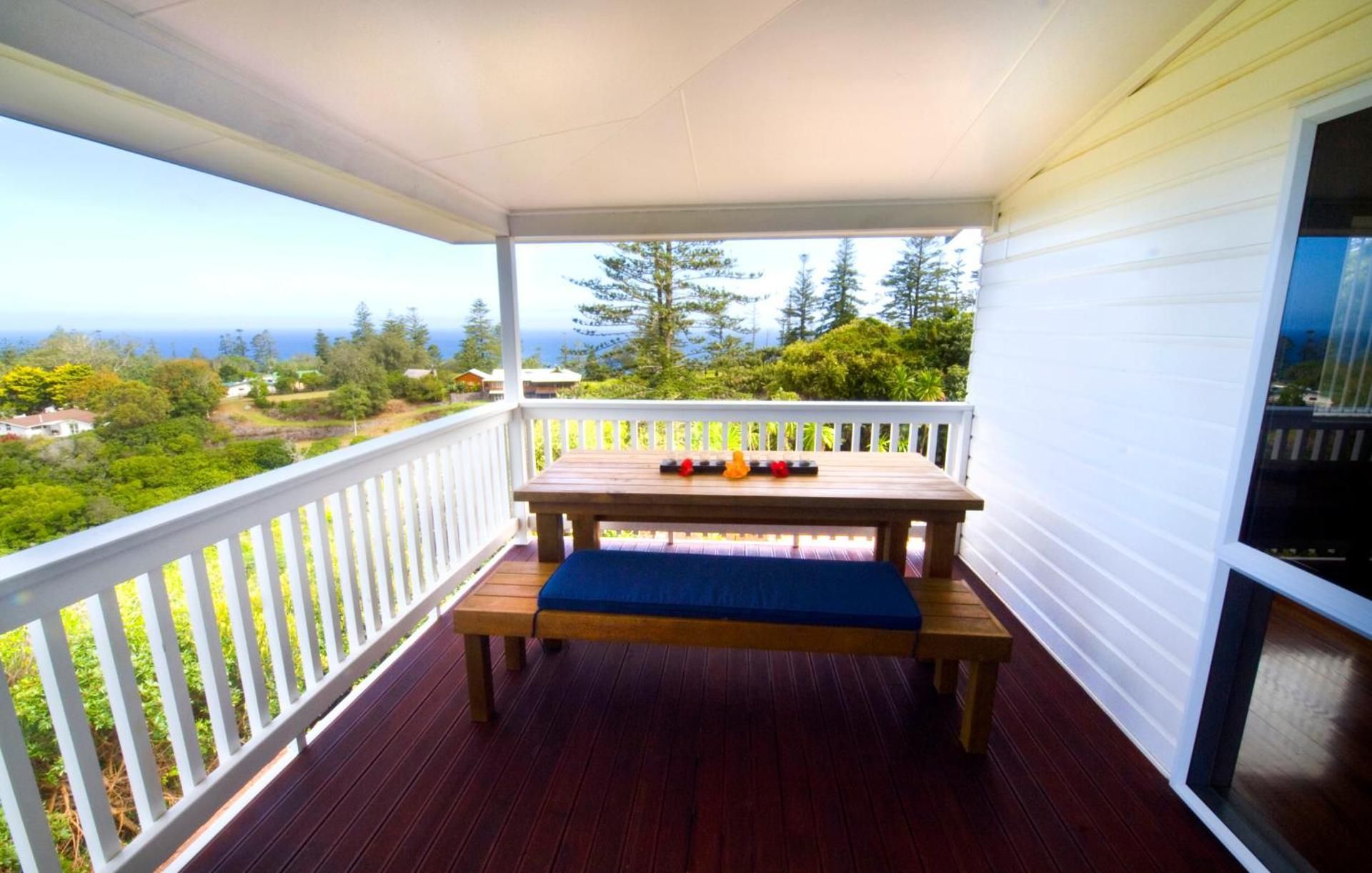 The White House - Five-Bedroom House and Car