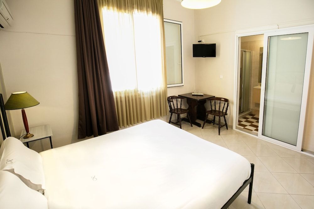 Kimon Athens Hotel Comfort Room 5