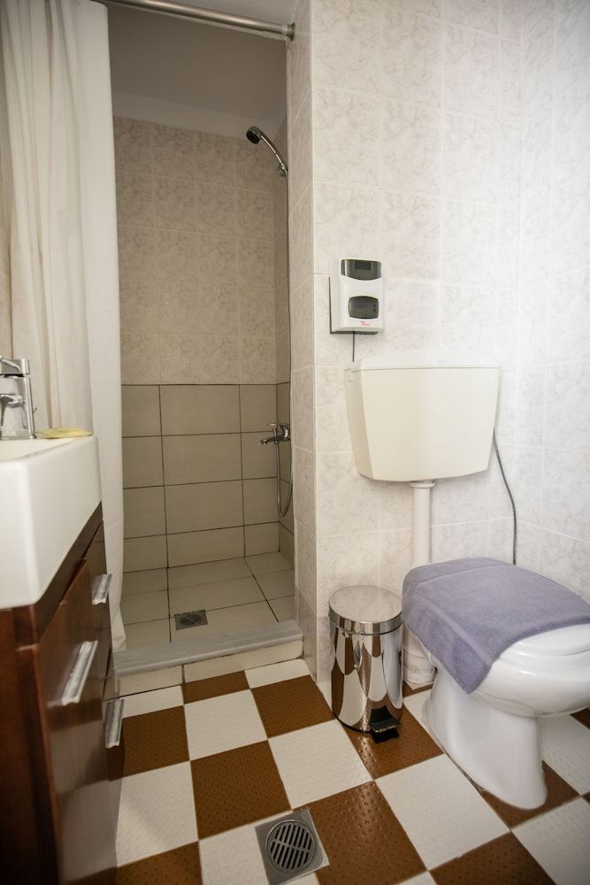 Kimon Athens Hotel Comfort Room (Super Deal) 4