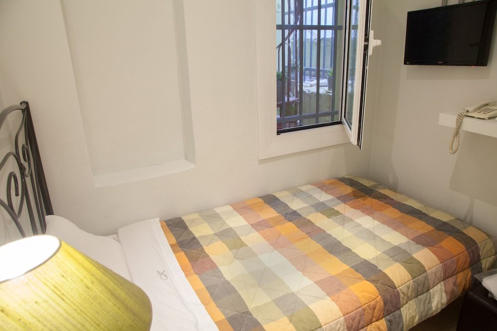 undefined Kimon Athens Hotel 8