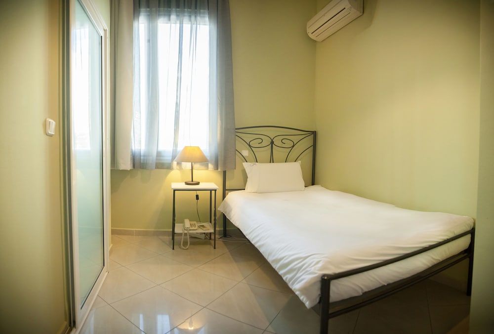 Kimon Athens Hotel Comfort Room 16