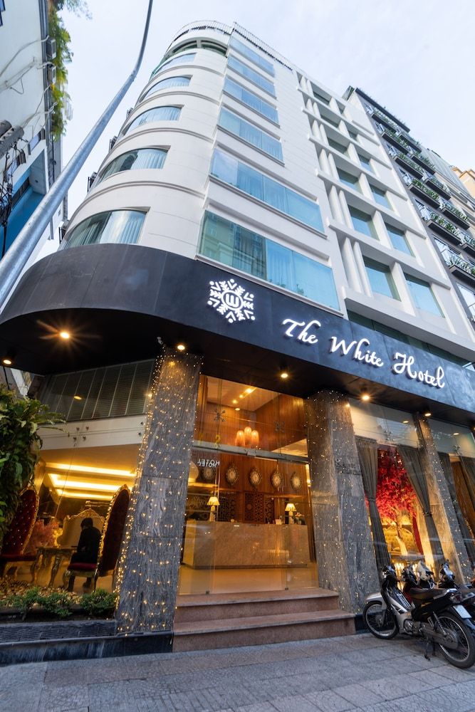 undefined The White Hotel 8A Thai Van Lung 10