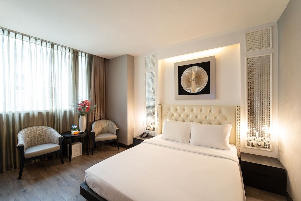 undefined The White Hotel 8A Thai Van Lung