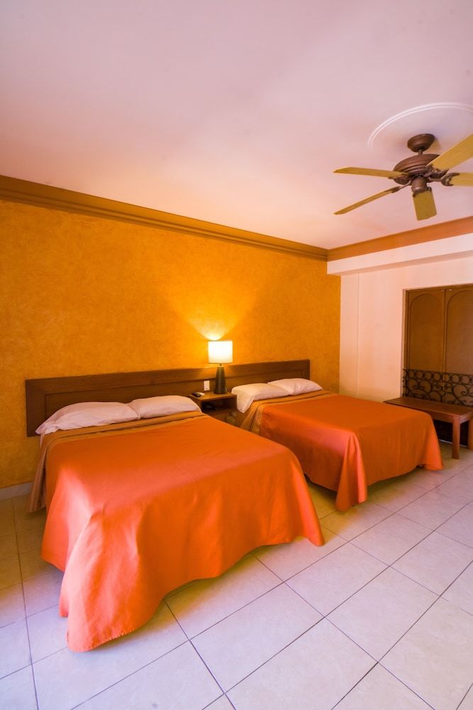 Condo, 2 Bedrooms