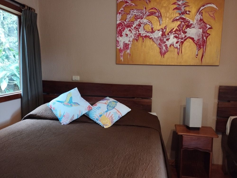 Cala Lodge Standard Room, Multiple Beds, Garden View, Ground Floor 6