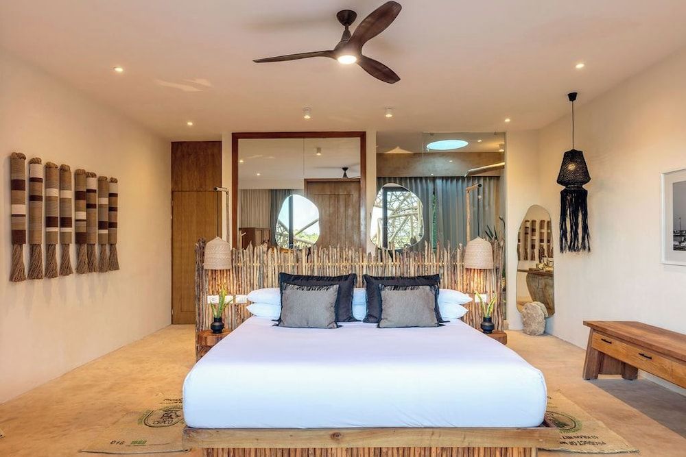 Bamboo Master Suite