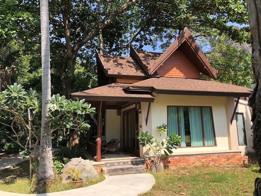 undefined Sand Sea Resort 4