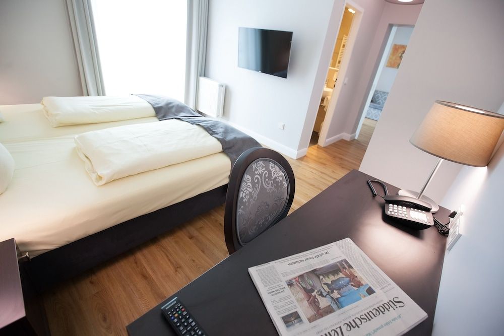 Hotel Rheinischer Hof Double Room 4