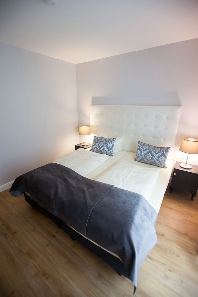 Hotel Rheinischer Hof Double Room 7