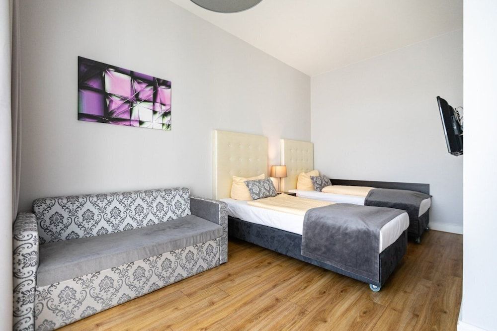 Hotel Rheinischer Hof Triple Room 4