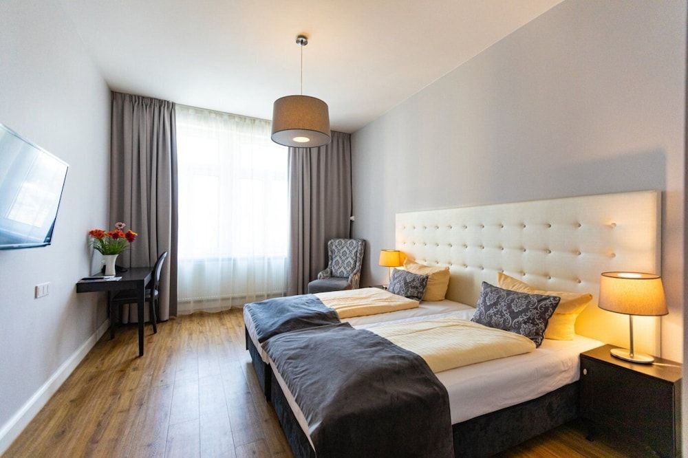 Hotel Rheinischer Hof Double Room 11