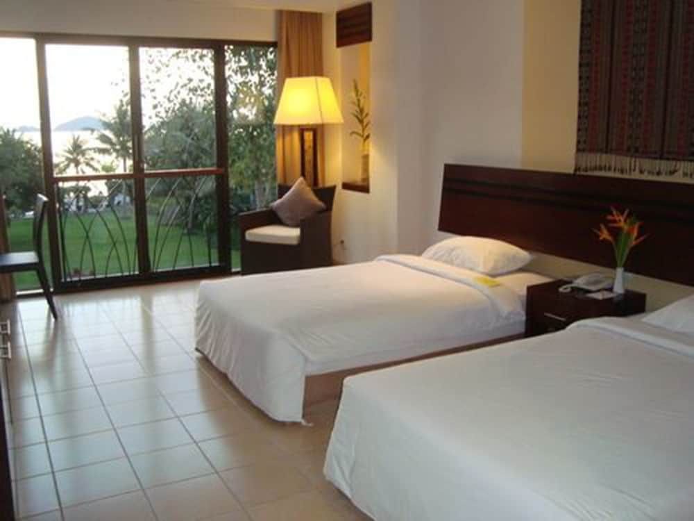 Bintang Flores Hotel Deluxe Double or Twin Room 2