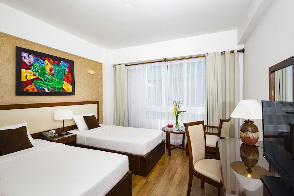 Starlet Hotel Deluxe Twin City View 2