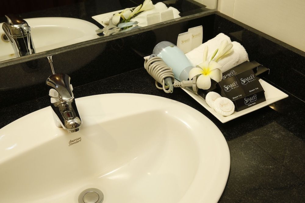 Bathroom amenities