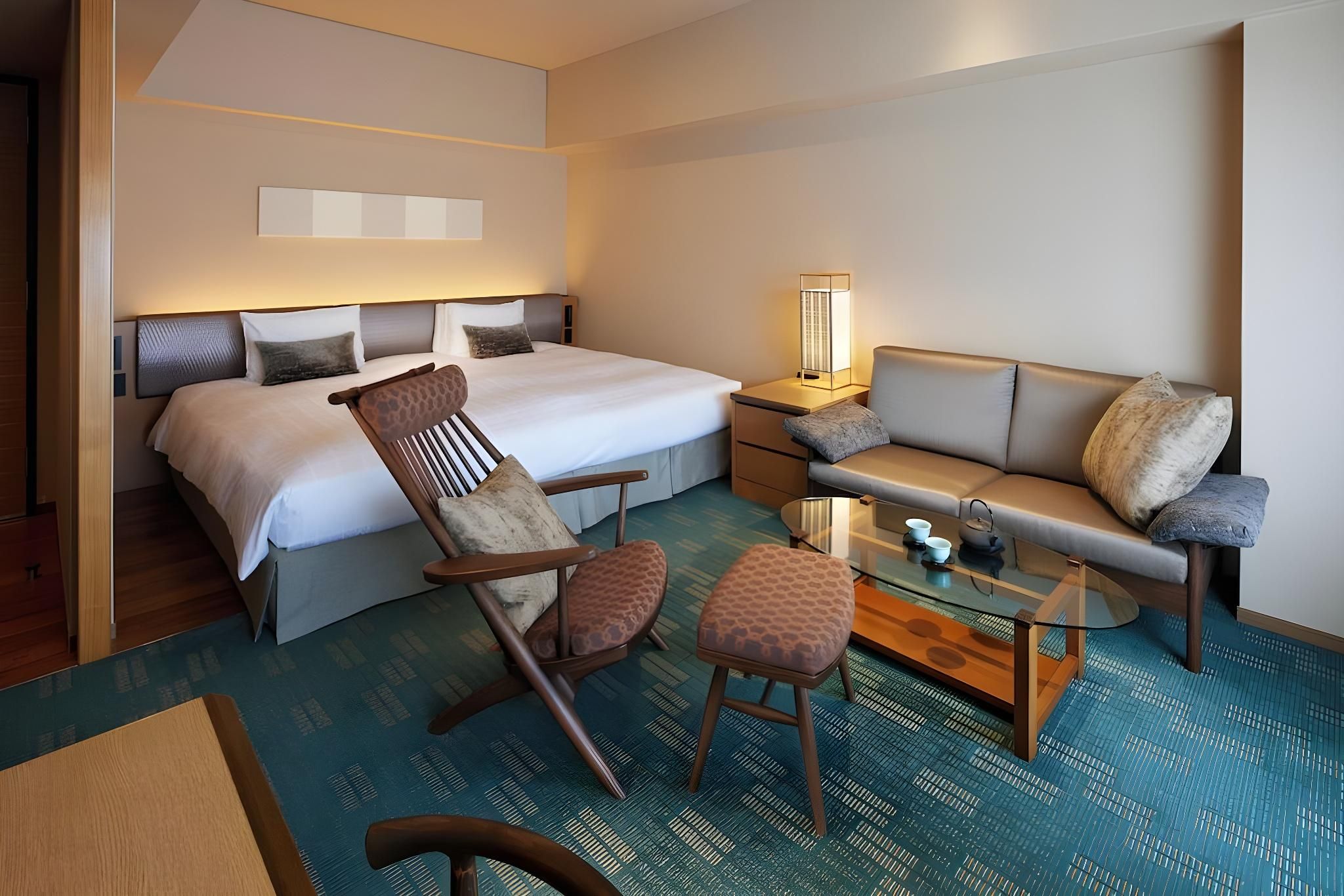 High Floor Premium Twin Room - Non-Smoking