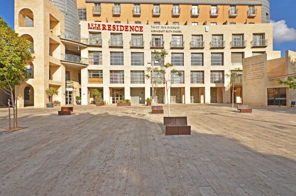 undefined Ruth Daniel Residence 10