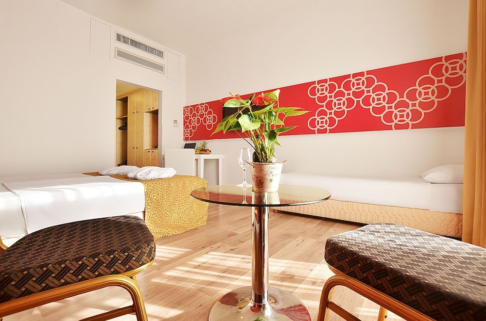 Ruth Daniel Residence Superior Room, 2 Twin Beds 3