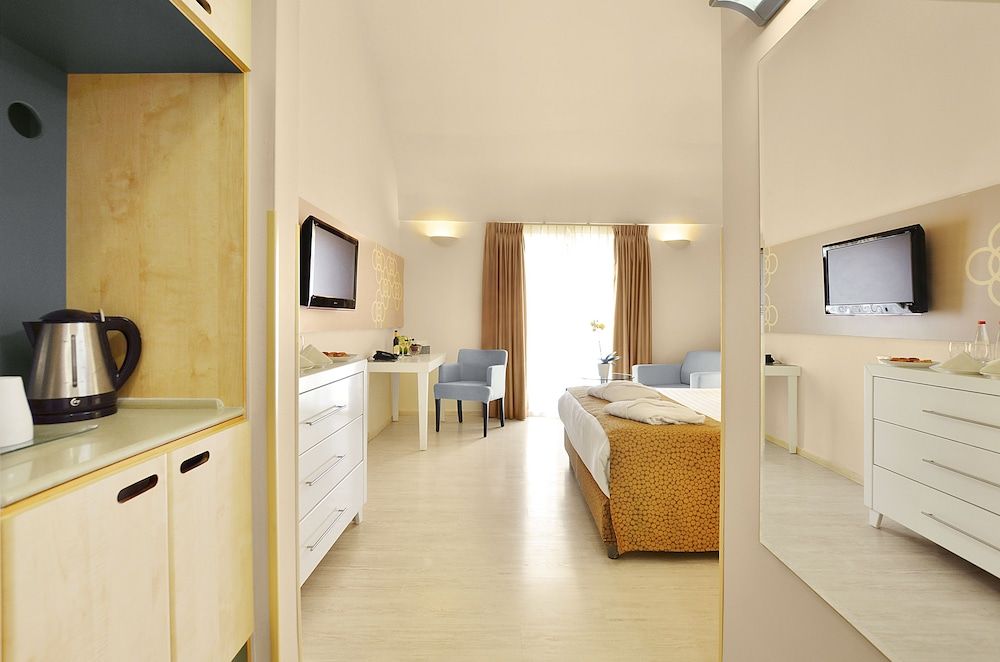 undefined Ruth Daniel Residence 3