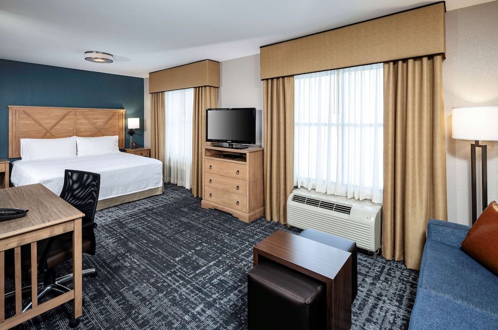 Studio, 1 King Bed, Accessible (Hearing)