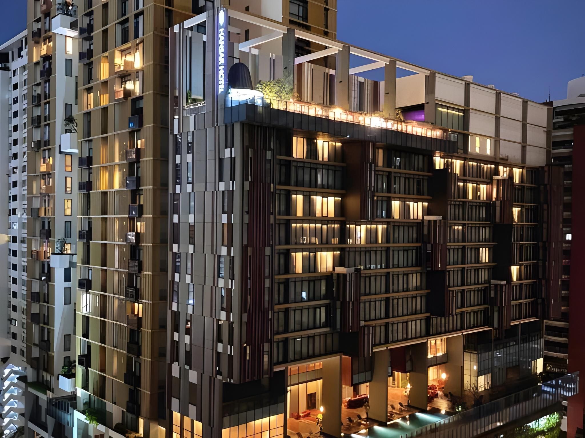 undefined Hansar Bangkok Hotel 2