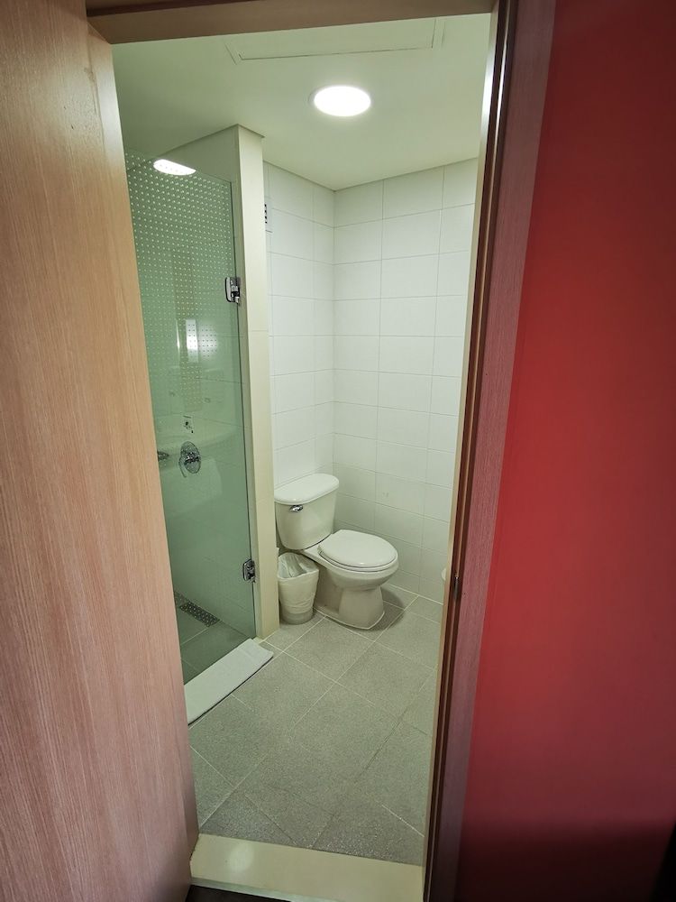 ibis Bogota Museo Standard Room, 1 Double Bed 6