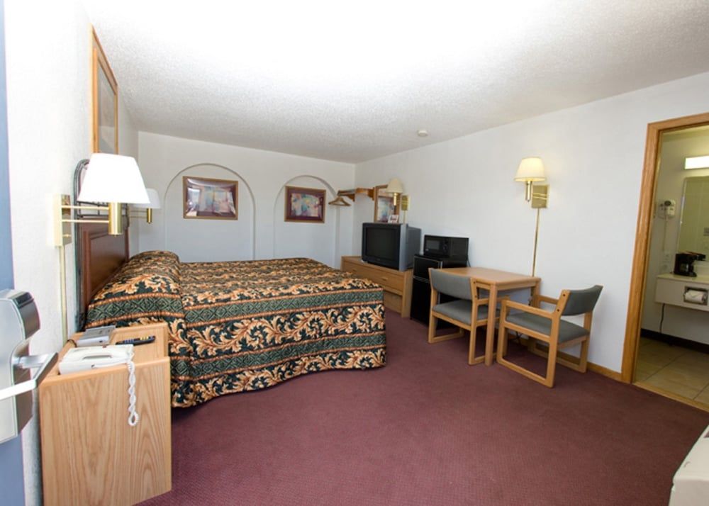One king bed non smoking