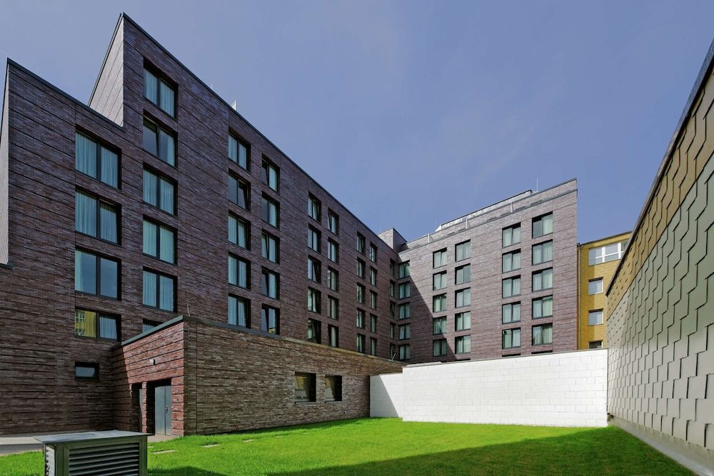 undefined Hampton by Hilton Berlin City West 2