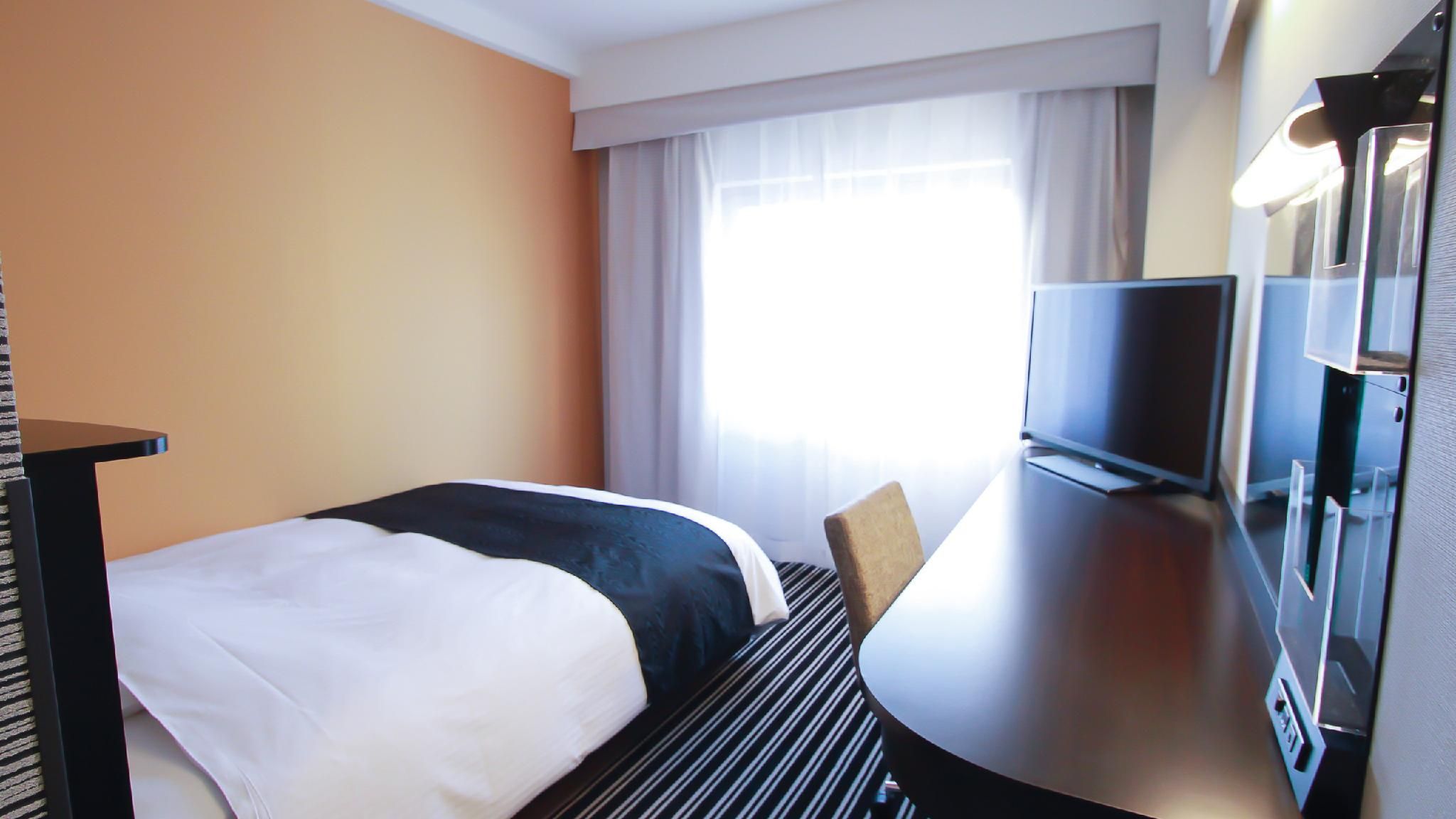 Singe Room