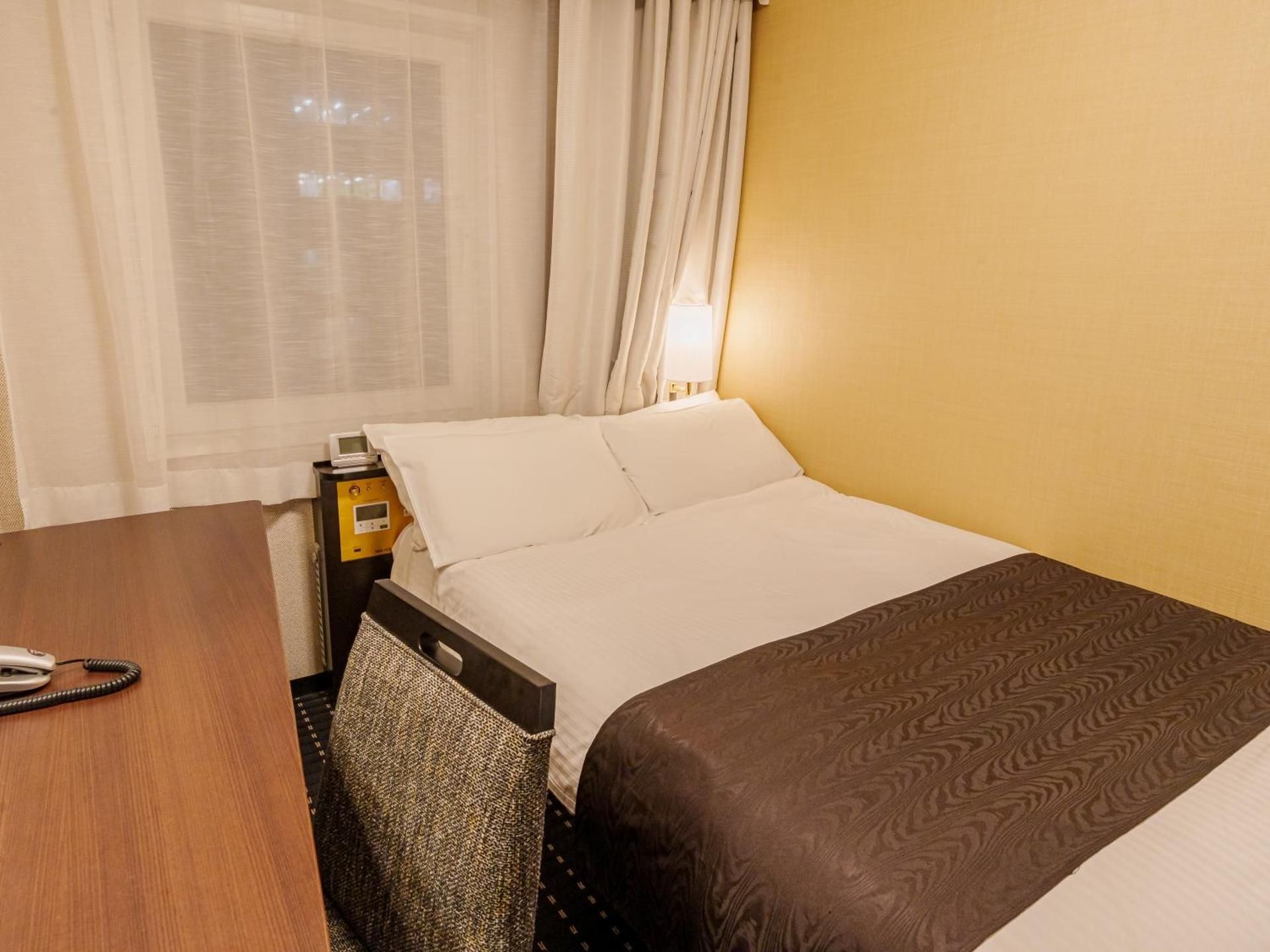 Double Room with Small Double Bed and Breakfast - Smoking