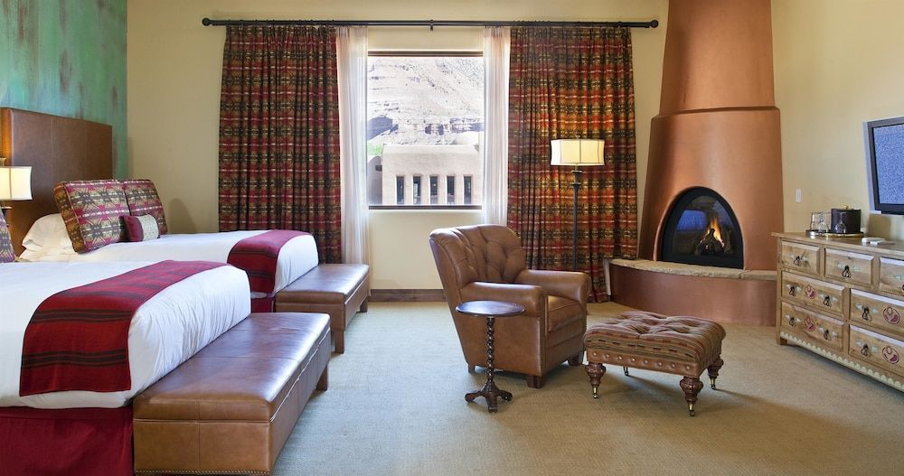 Premium Room, 2 Queen Beds (Kiva)
