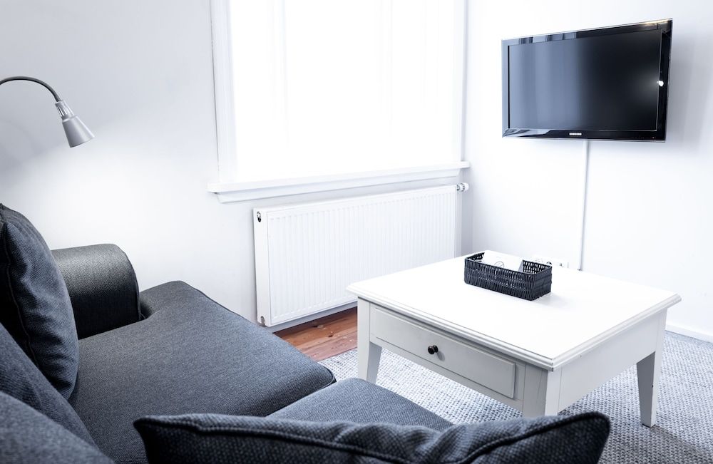 Luna Apartments One Bedroom Deluxe Amtmannstigur 5 16