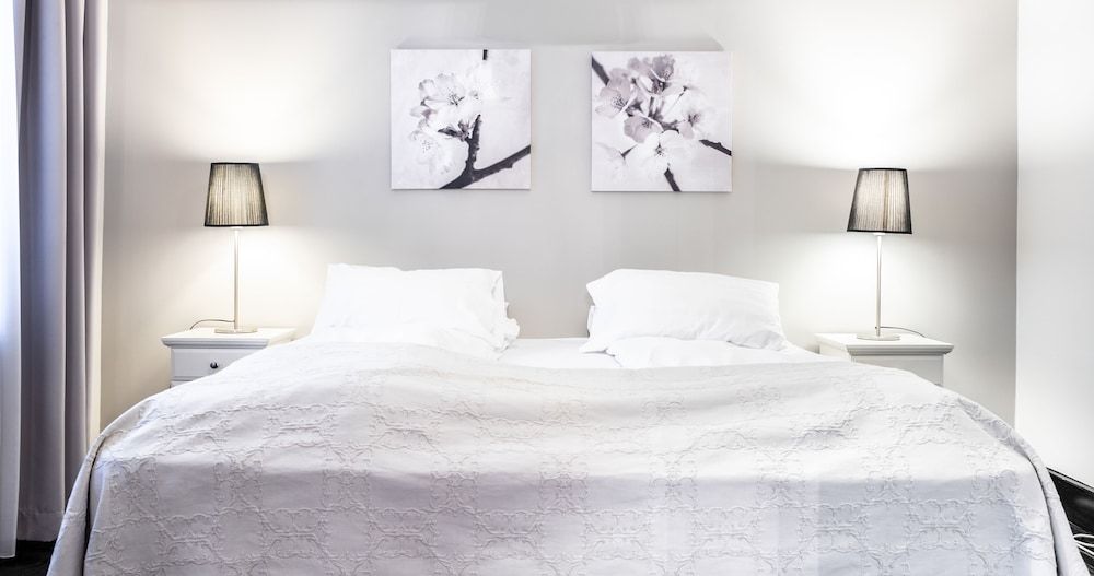 Luna Apartments Standard Apartment, 2 Bedrooms 2