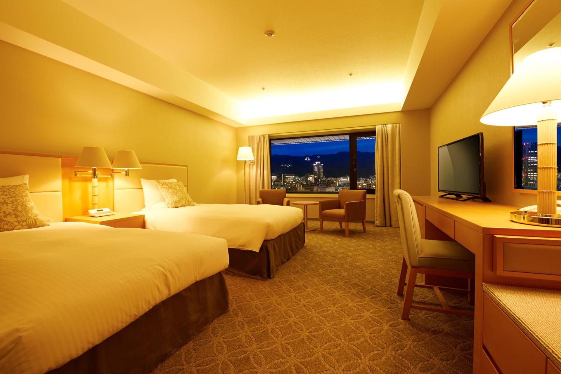6th-15th Main Floor Deluxe Twin Room - Non-Smoking