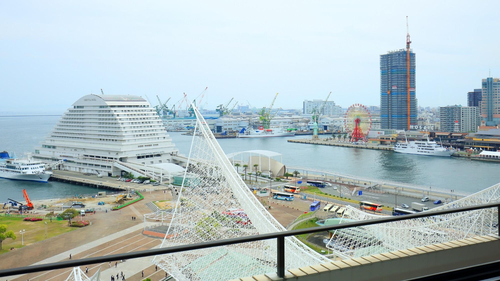 16th-27th Authentic Floor Deluxe Twin Room - Non-Smoking