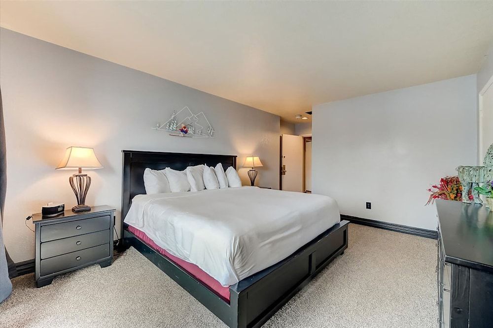 4 Bedroom Condominium