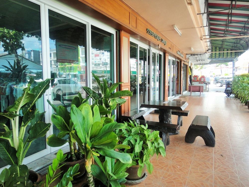 undefined Thepparat Lodge Krabi 2