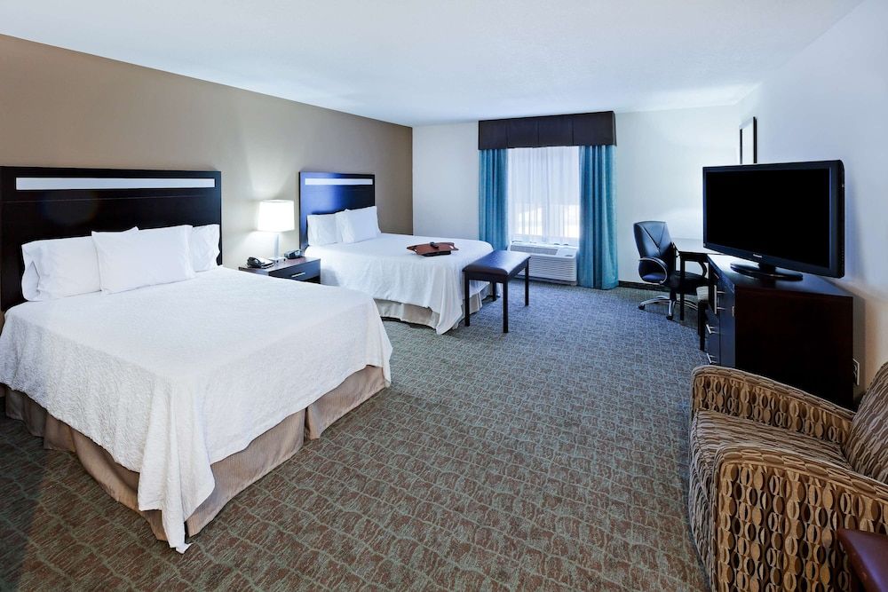Room, 2 Queen Beds, Accessible, Non Smoking