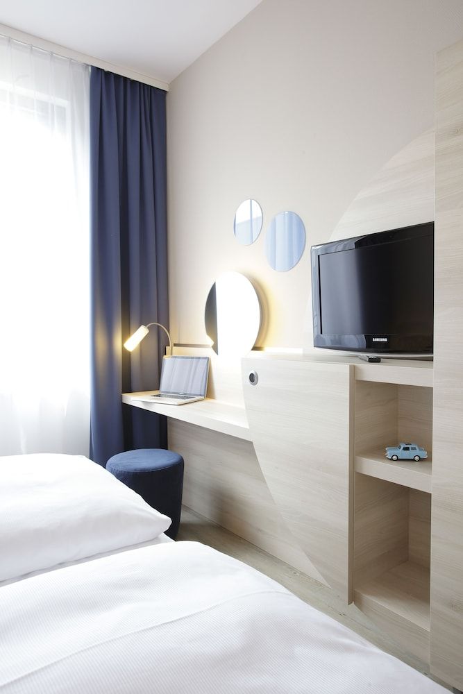undefined H2 Hotel Berlin Alexanderplatz 8