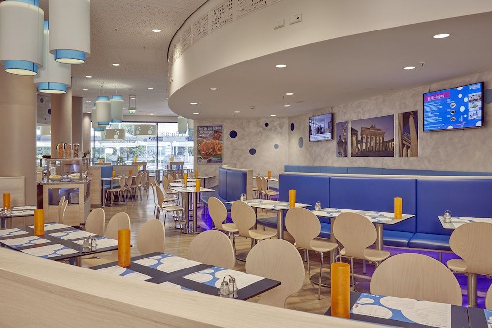 undefined H2 Hotel Berlin Alexanderplatz 6