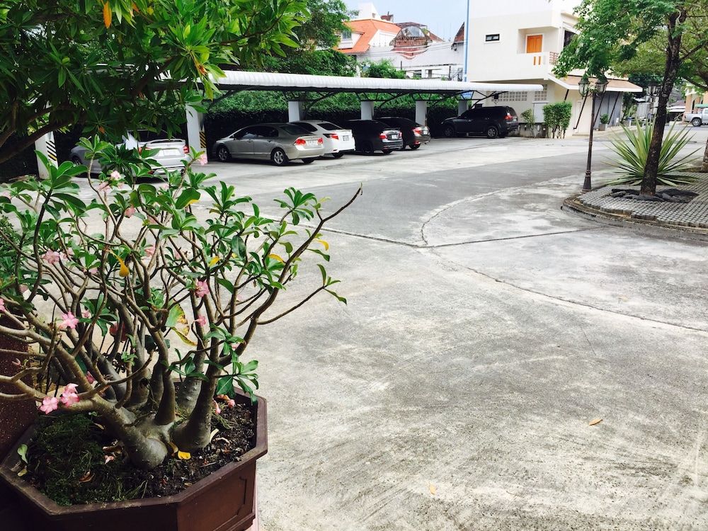 undefined Mei Zhou Phuket Hotel 5